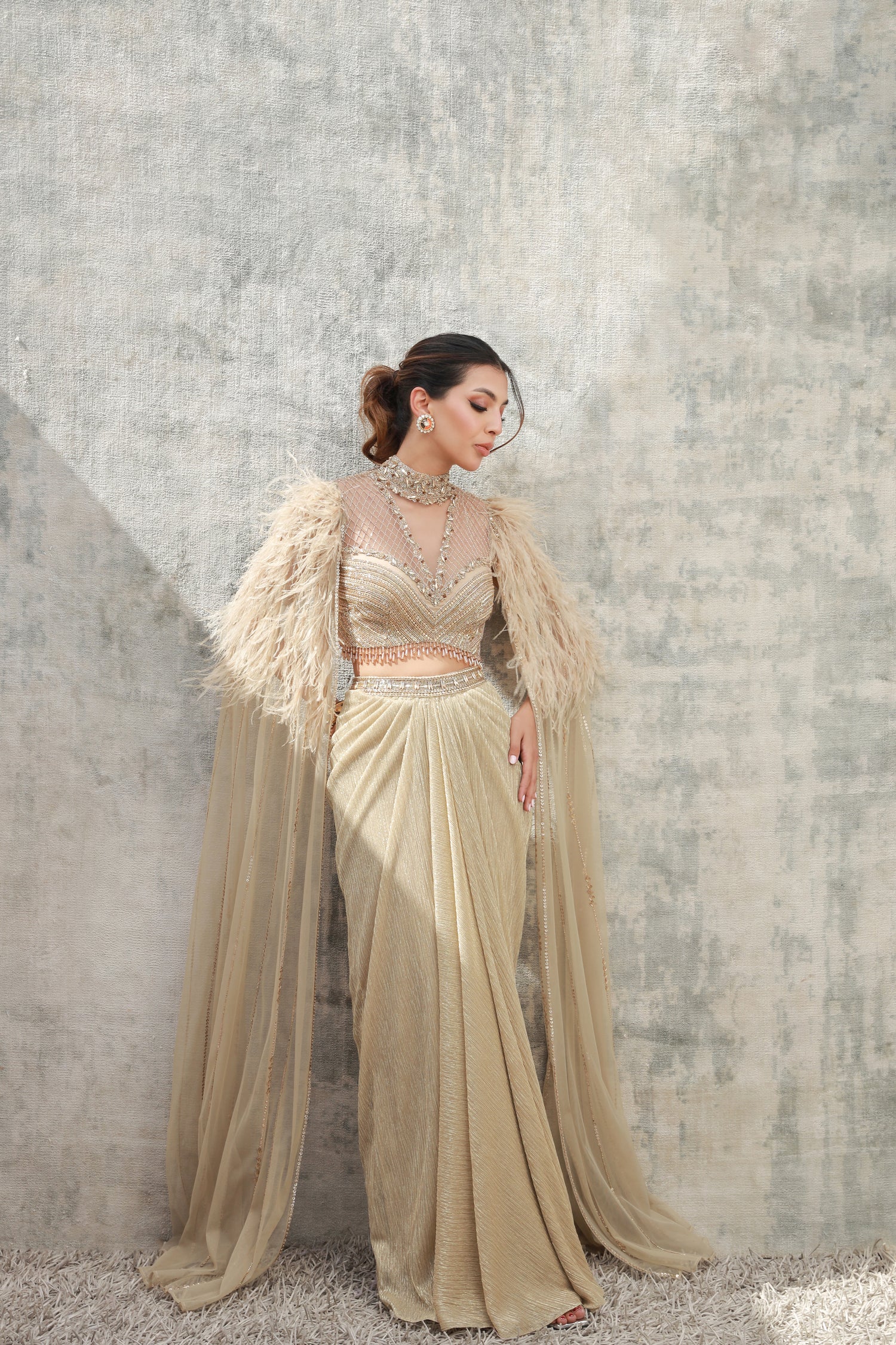 Feather Cape Knot Skirt Concept Saree