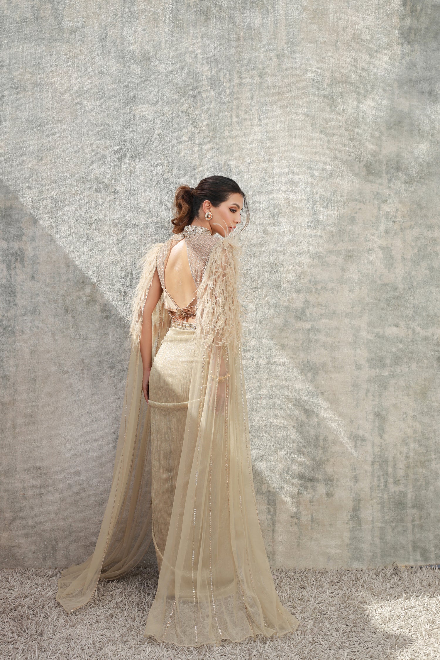 Feather Cape Knot Skirt Concept Saree