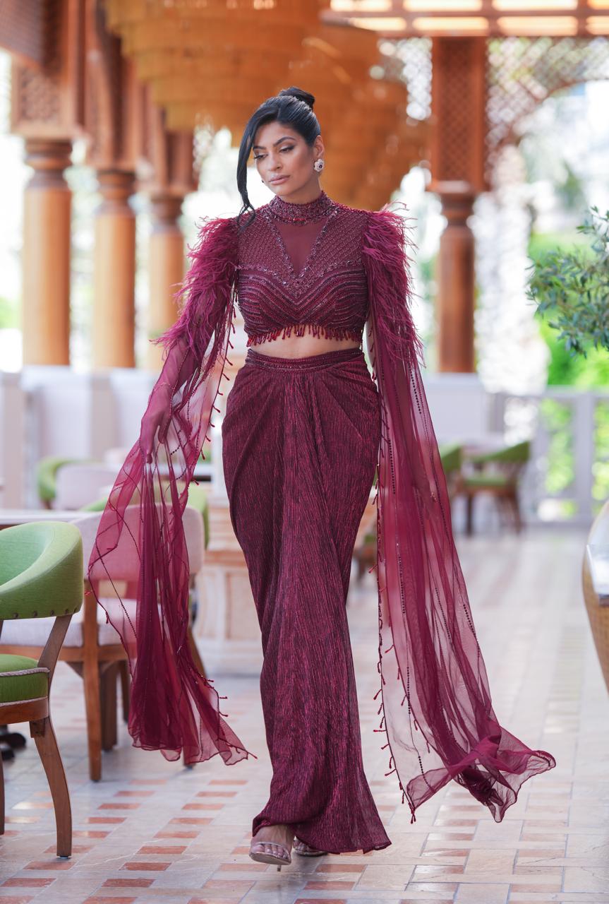 Feather Cape Knot Skirt Concept Saree